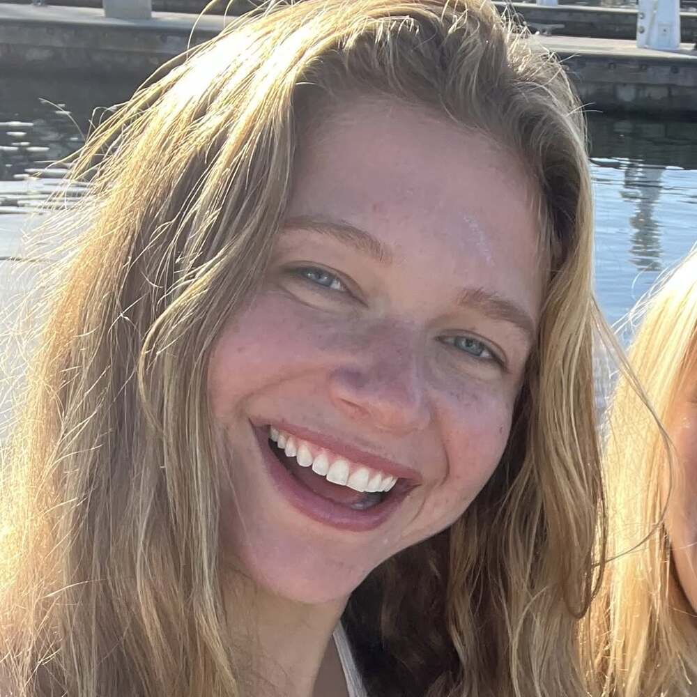 Meet your Posher, Devan